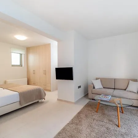 Villa Mentes Katomerion